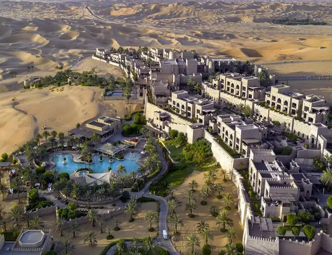 Private Transfer to Qasr Al Sarab by Anantara